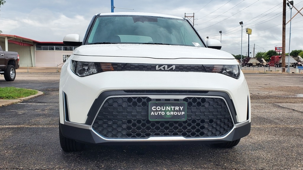 2023 Kia Soul LX photo 3