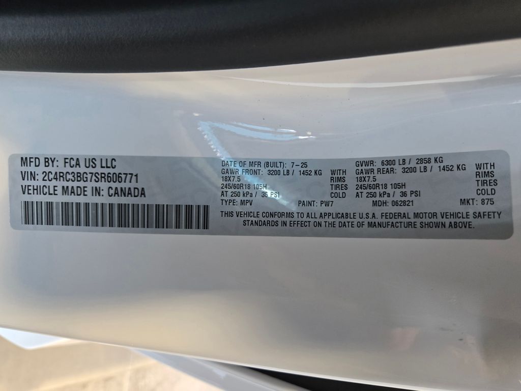 2025 Chrysler Pacifica photo 27