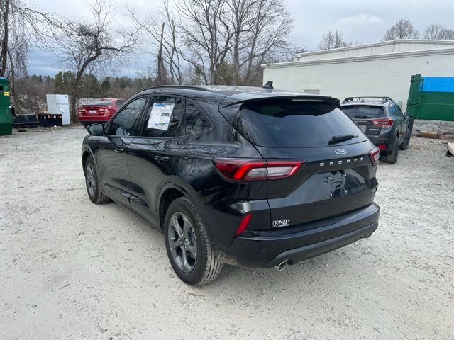 2024 Ford Escape ST-Line photo 3