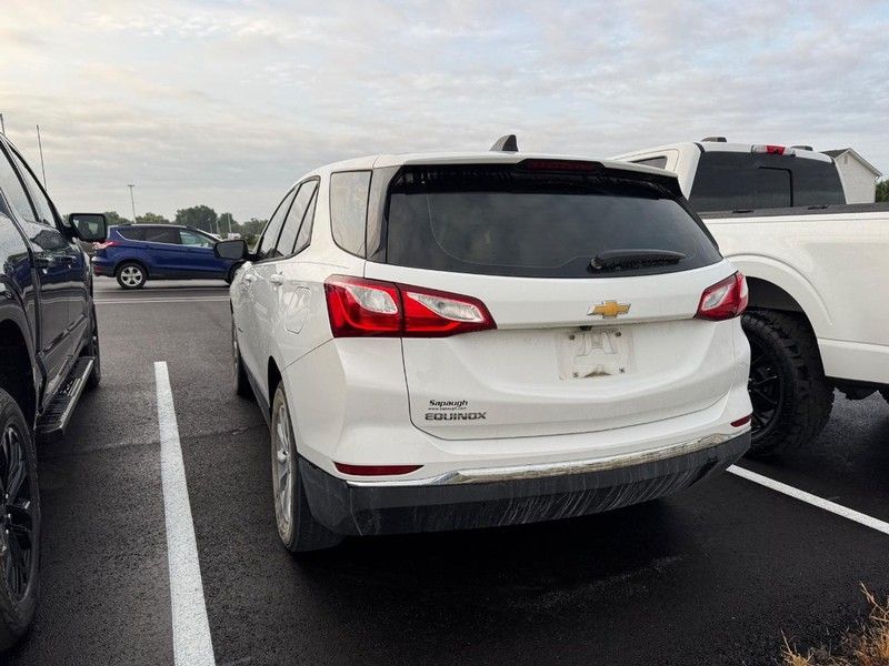 2018 Chevrolet Equinox LS photo 4