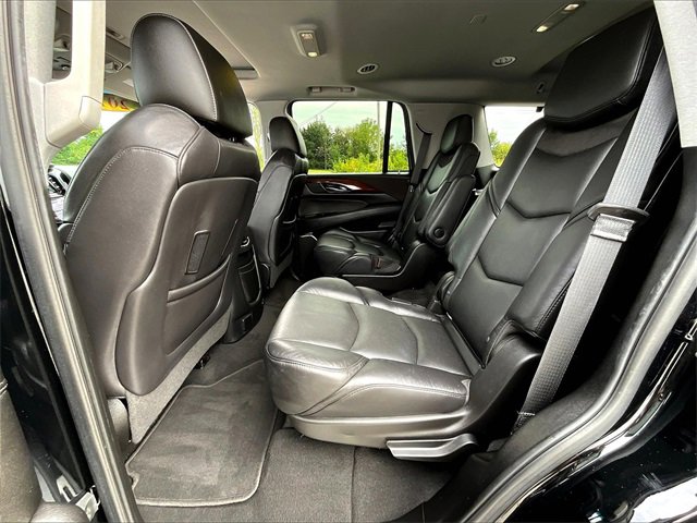 2019 Cadillac Escalade Luxury photo 13
