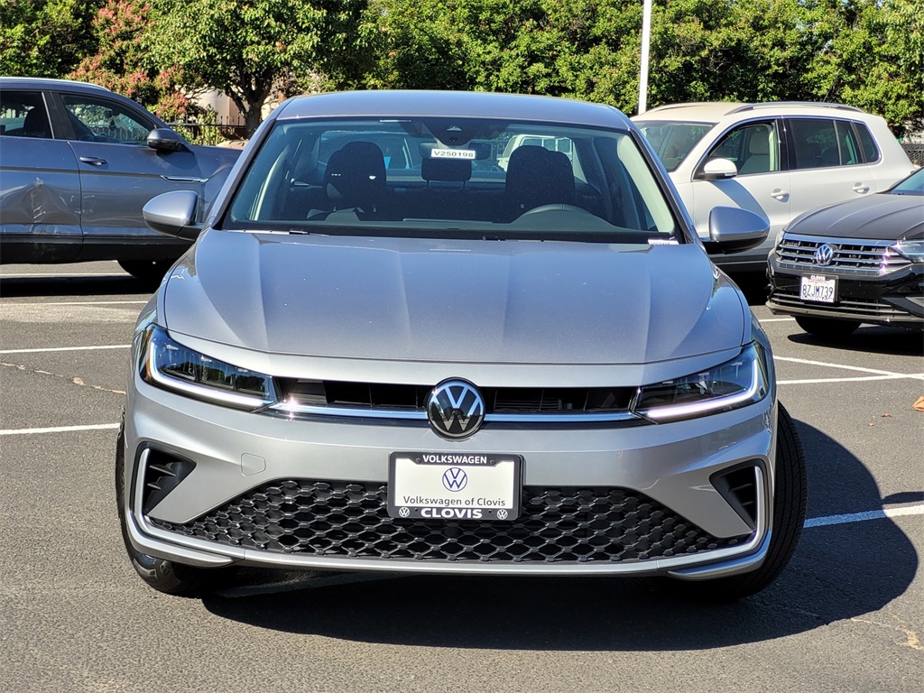 2025 Volkswagen Jetta 1.5T S photo 2