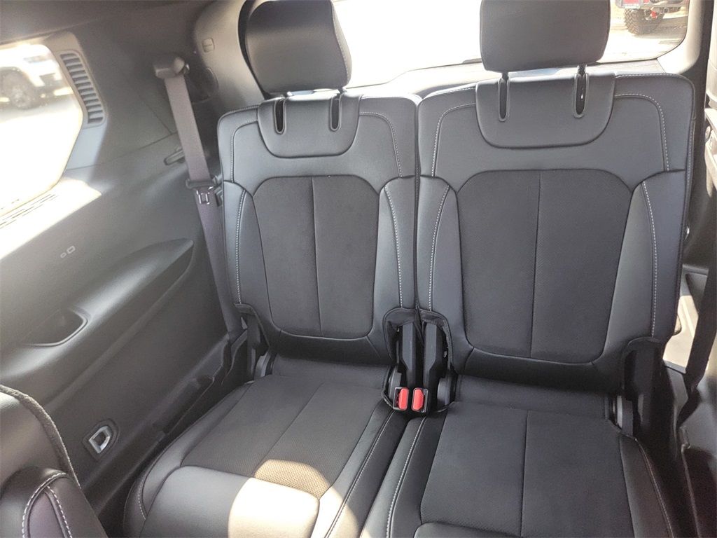 2025 Jeep Grand Cherokee Altitude photo 10