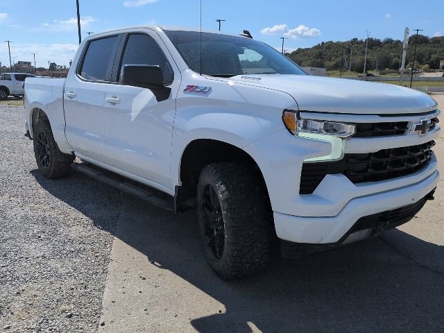 2022 Chevrolet Silverado 1500 RST photo 2