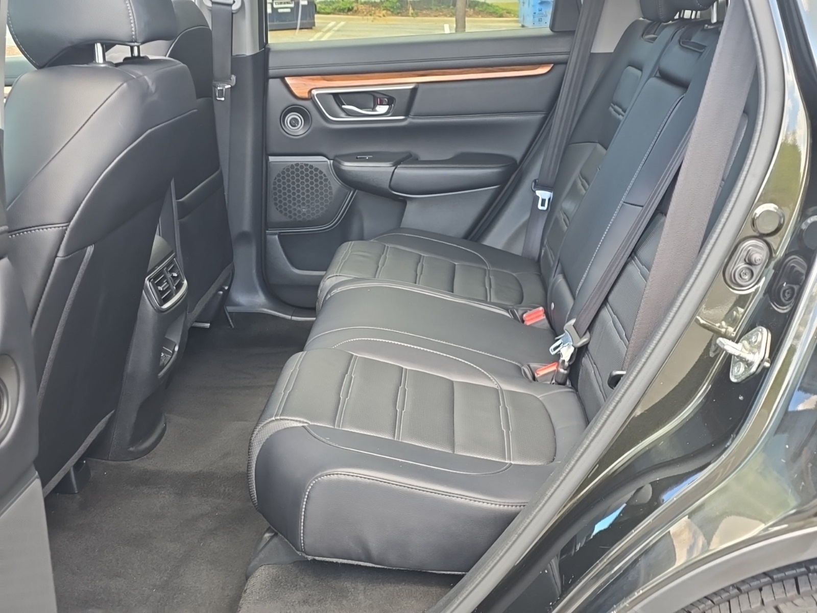 2018 Honda CR-V Touring photo 24