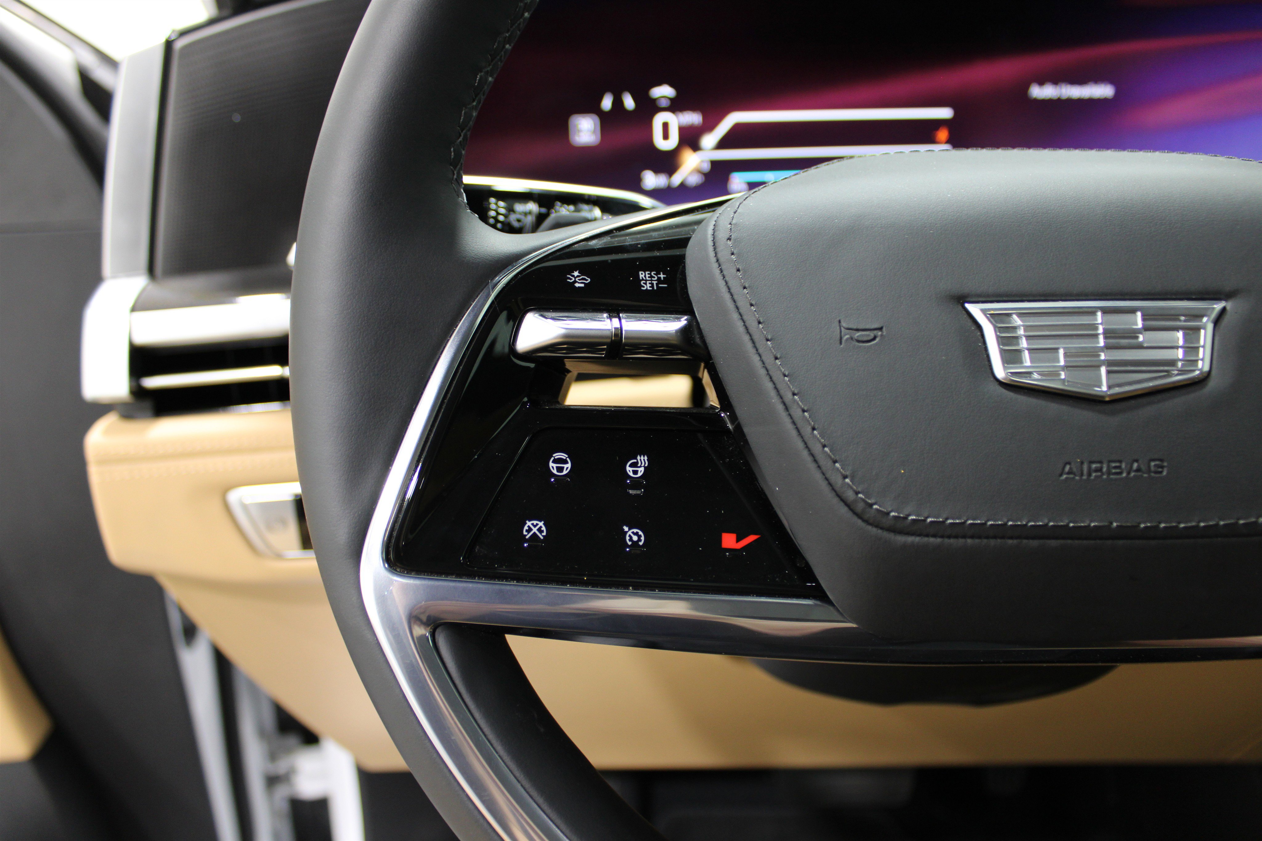 2025 Cadillac Escalade IQ Luxury photo 8
