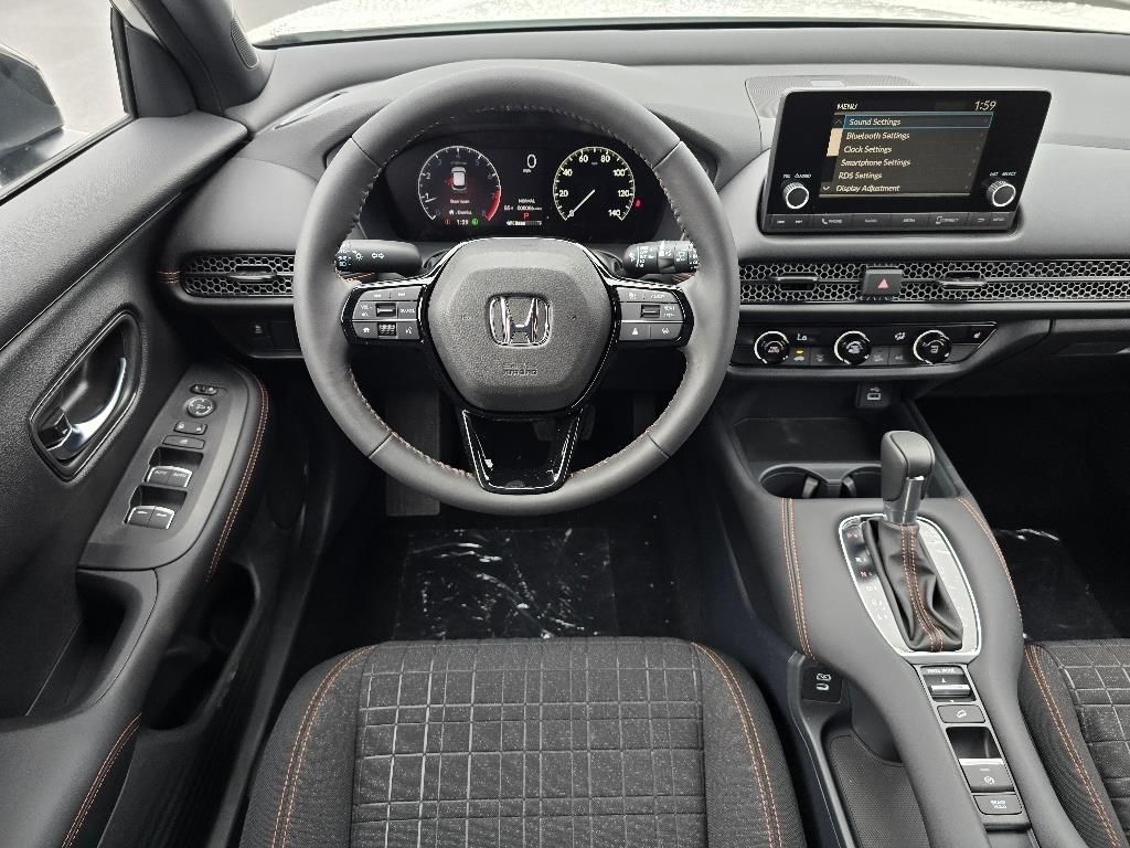 2025 Honda HR-V Sport photo 14