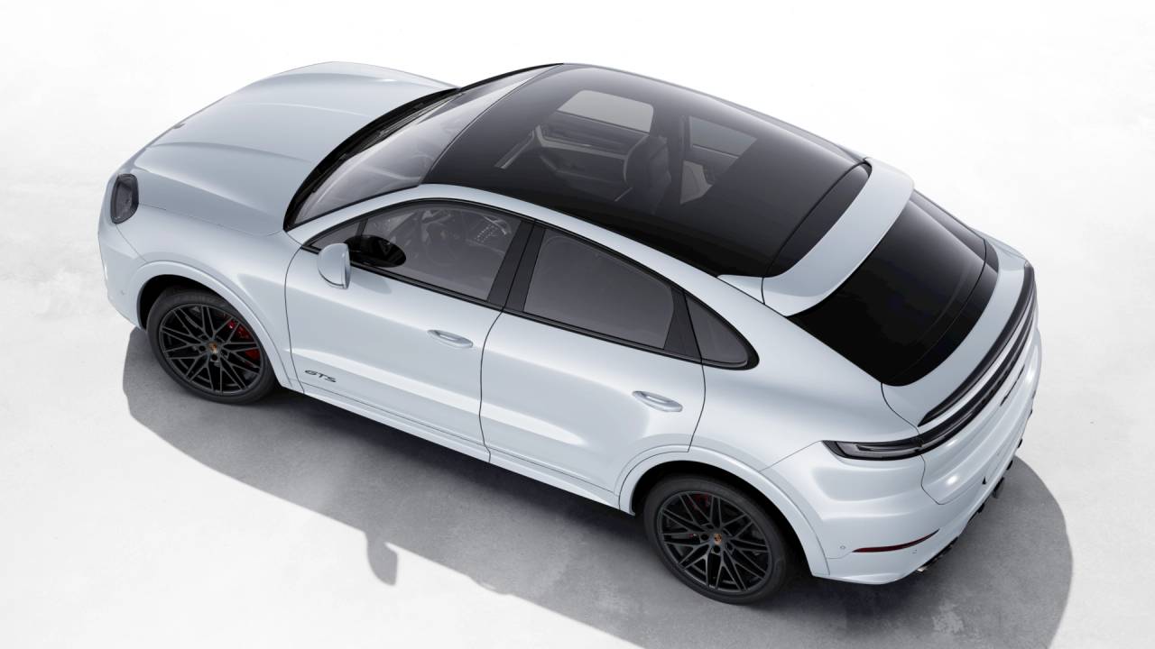 2026 Porsche Cayenne GTS Coupe photo 4