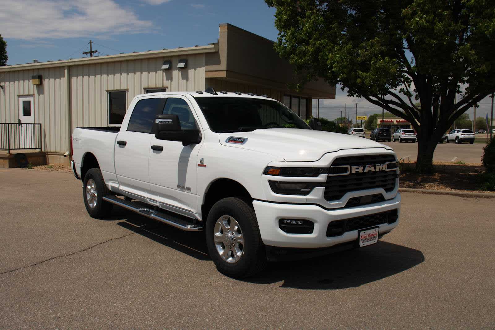 2025 Ram 2500 Big Horn photo 2