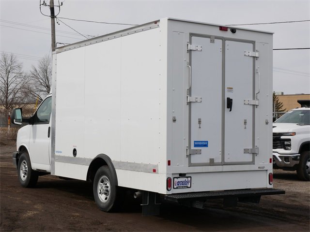 2024 Chevrolet Express Cutaway 3500 photo 4