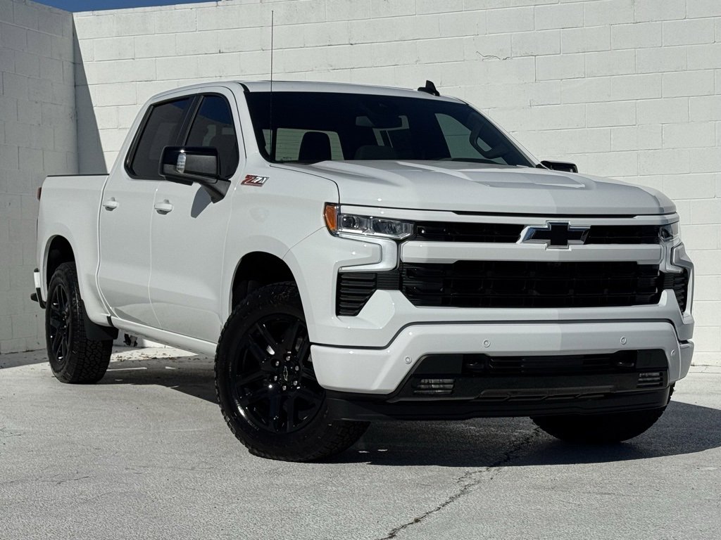 2026 Chevrolet Silverado 1500 RST photo 2