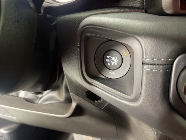 2025 Jeep Wrangler Sahara photo 21