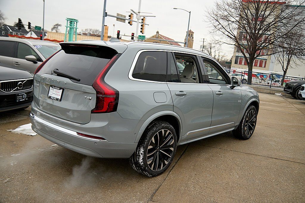 2026 VOLVO XC90 - Image 8