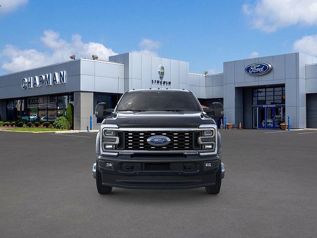 2026 Ford F-450 Platinum photo 4