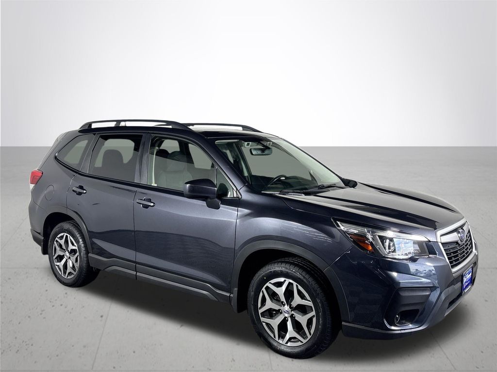 2019 Subaru Forester Premium photo 4