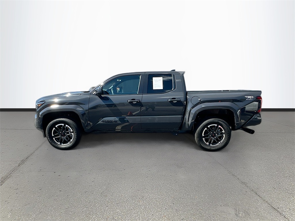 2025 Toyota Tacoma TRD Sport photo 4