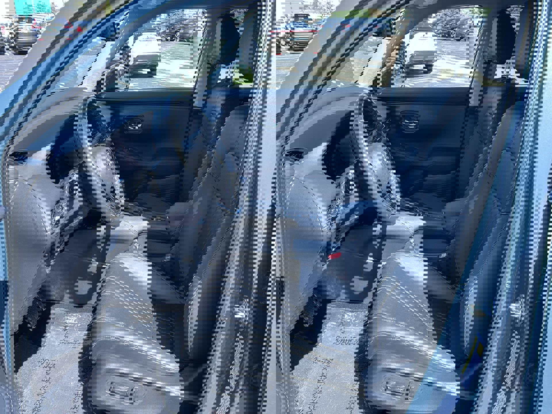 2023 Honda HR-V EX-L photo 11