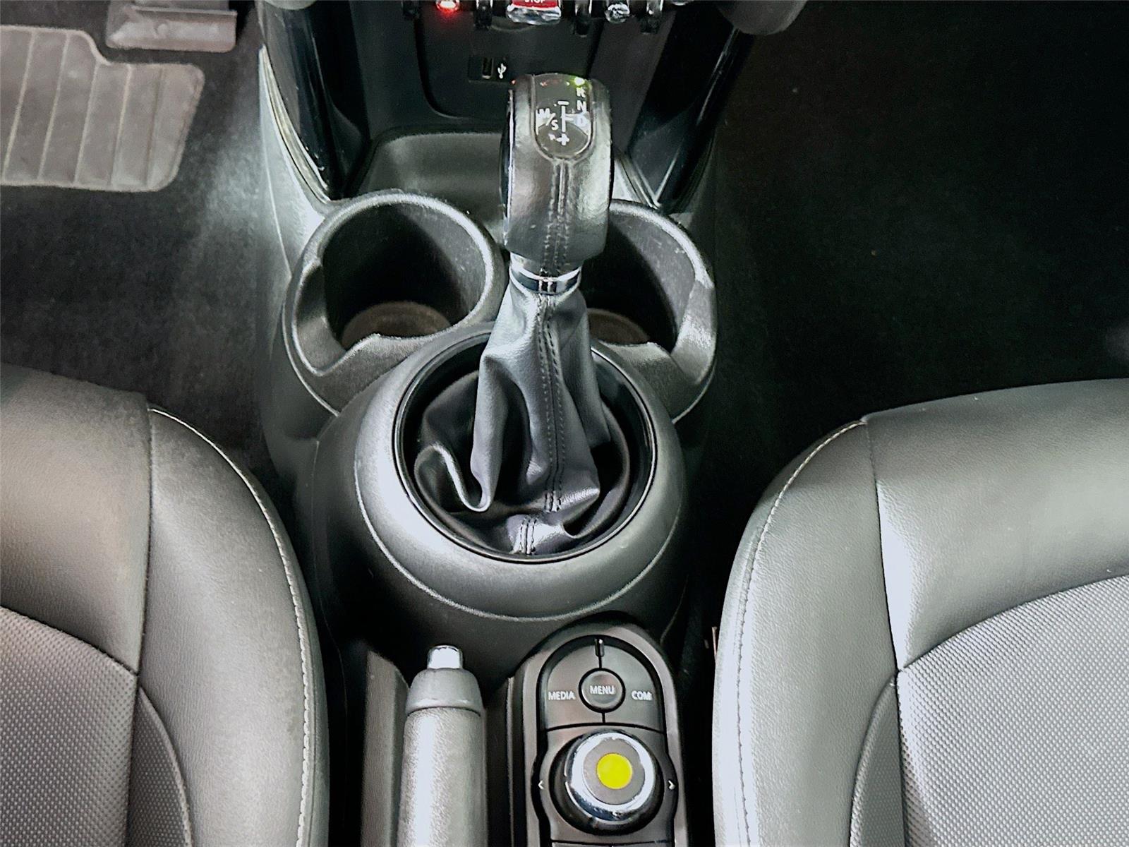 2019 Mini Cooper 2 Door Hardtop photo 16