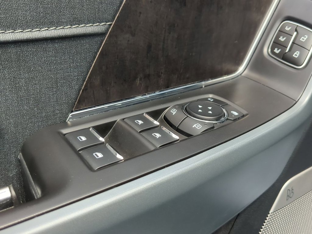 2023 Ford F-150 Lariat photo 23