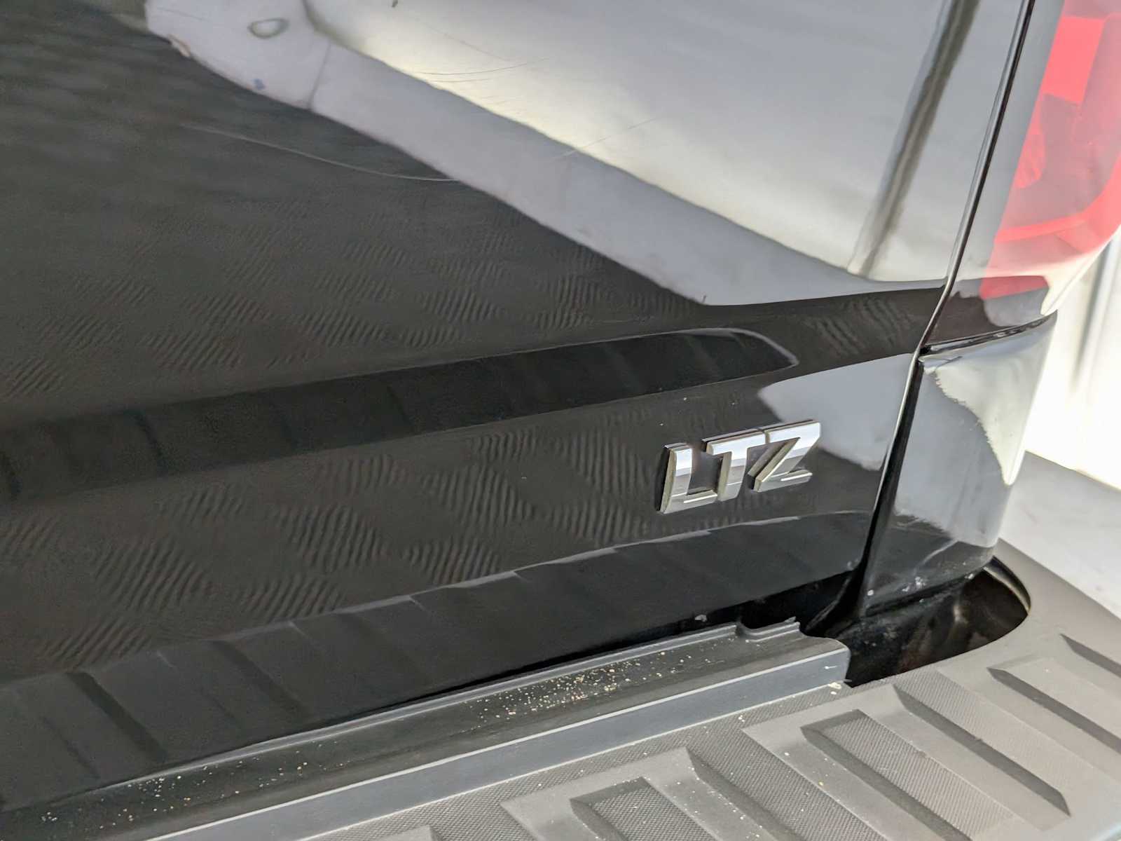 2014 Chevrolet Silverado 1500 LTZ photo 12