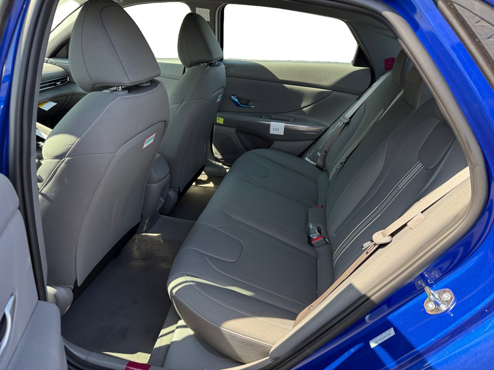 2025 Hyundai Elantra SEL Sport photo 16