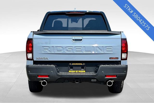 2025 Honda Ridgeline TrailSport photo 3