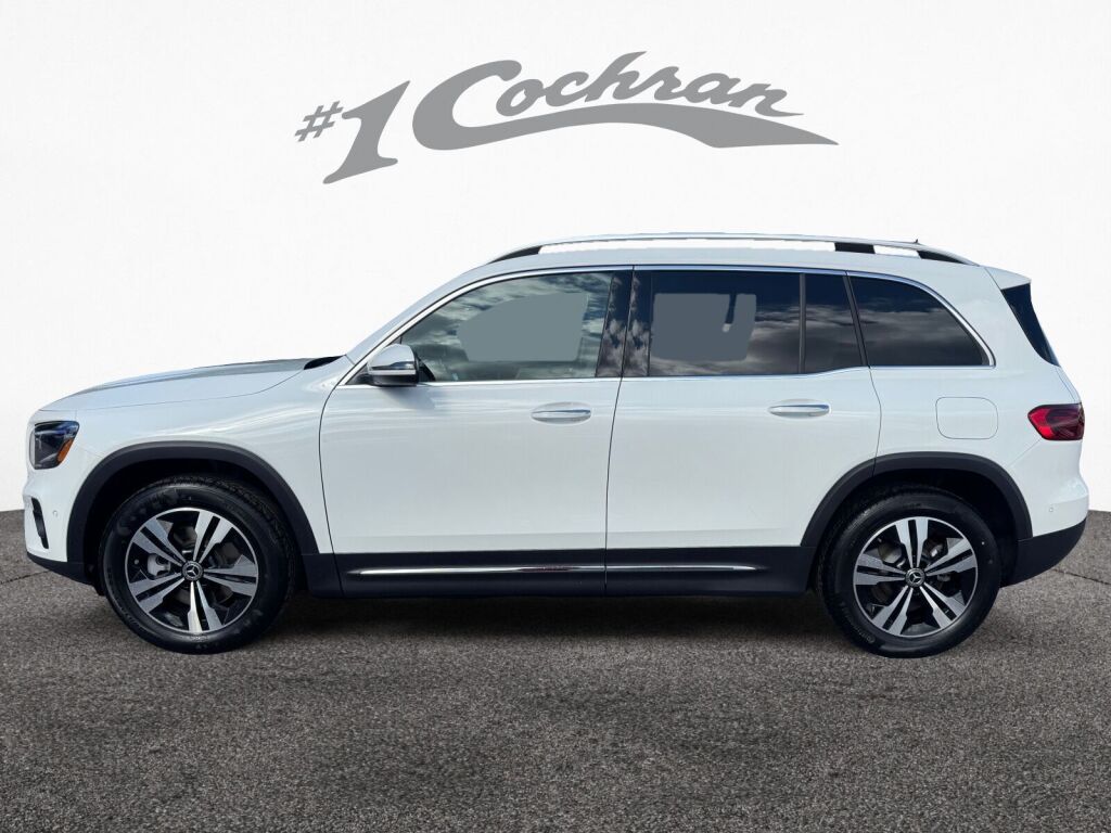 2026 Mercedes Benz GLB 250 4MATIC photo 4