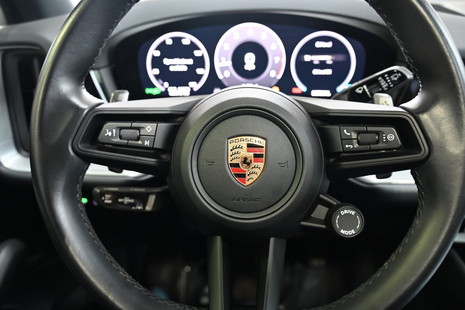 2024 Porsche Cayenne Base photo 10