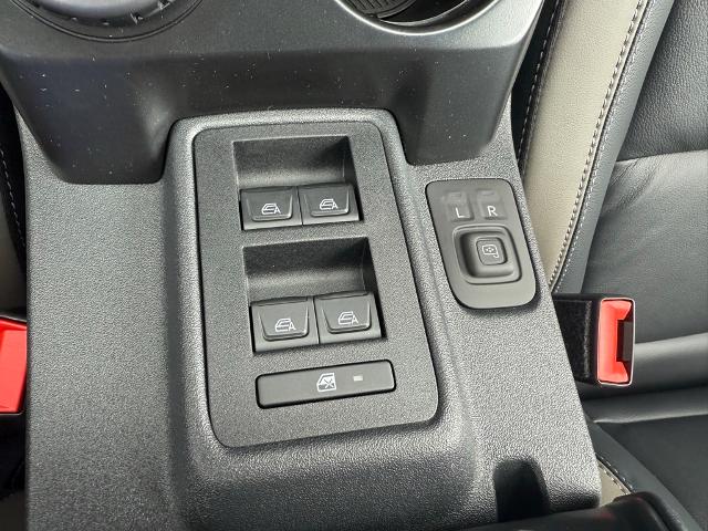 2025 Ford Bronco Outer Banks photo 23