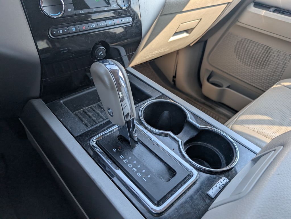 2013 Ford Expedition Limited photo 17
