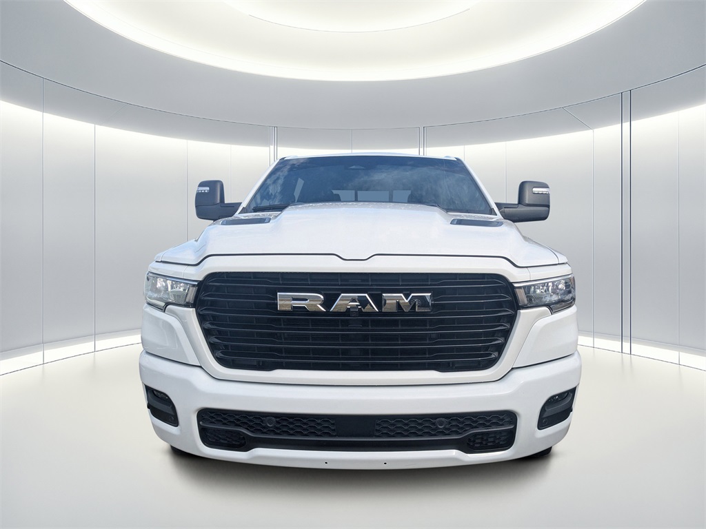 2025 Ram 1500 Laramie photo 3