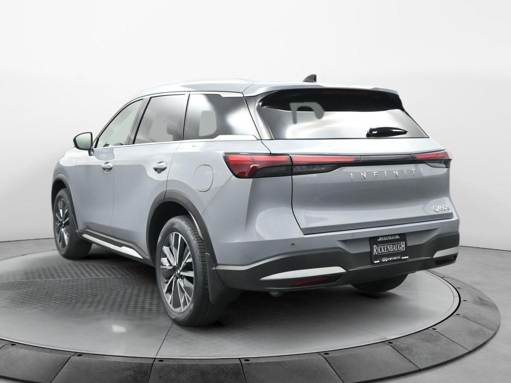 2026 Infiniti QX60 Luxe photo 5