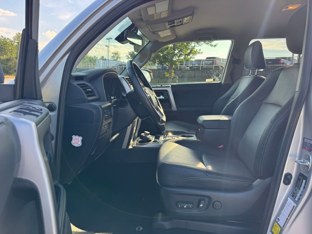 2024 Toyota 4Runner SR5 Premium photo 22