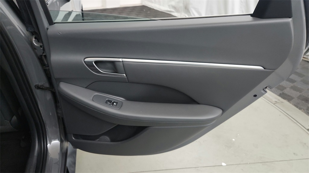 2022 Hyundai Sonata SEL Plus photo 12