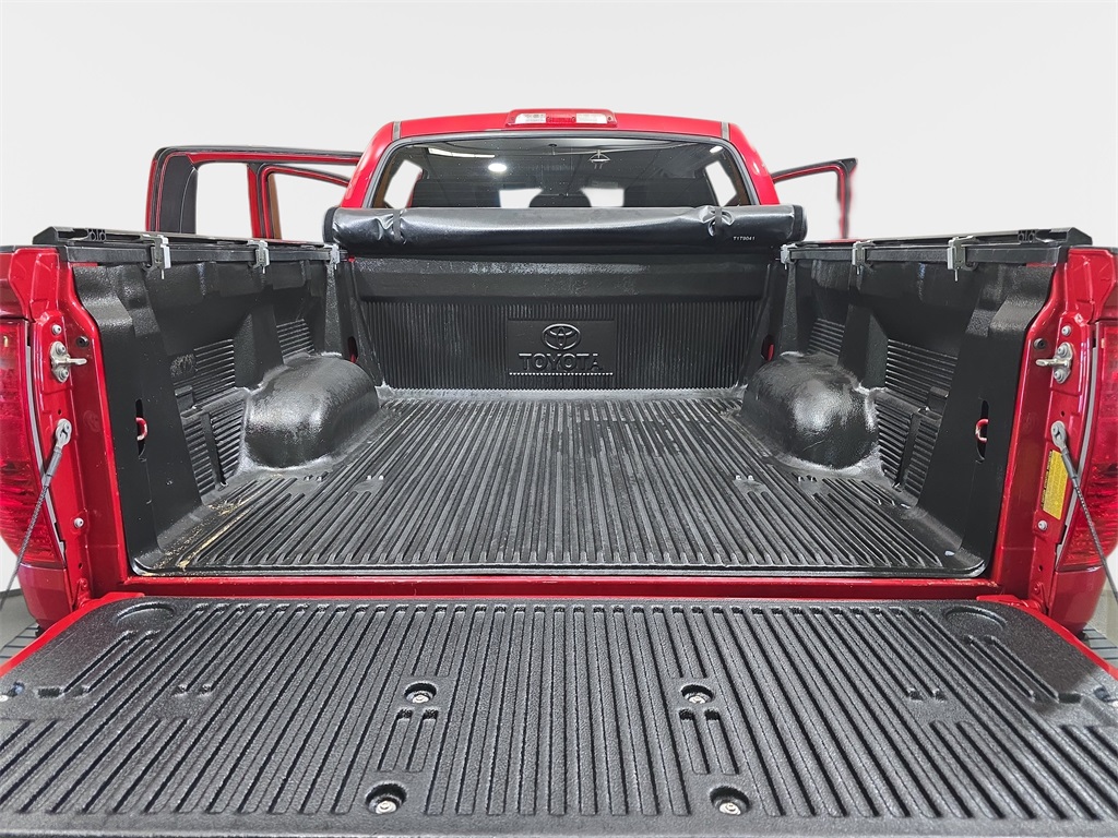 2016 Toyota Tundra SR5 photo 13