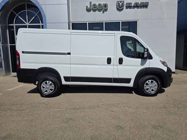 2025 Ram ProMaster 1500 SLT photo 2