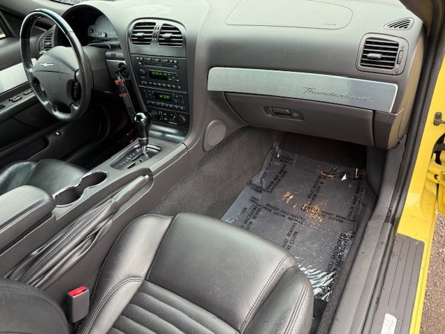 2002 Ford Thunderbird Base photo 14