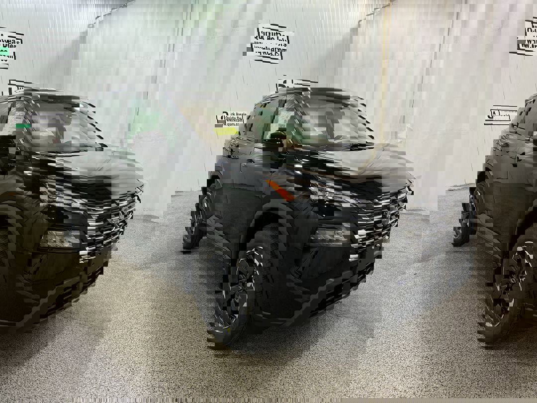 2026 Nissan Rogue SV's photo