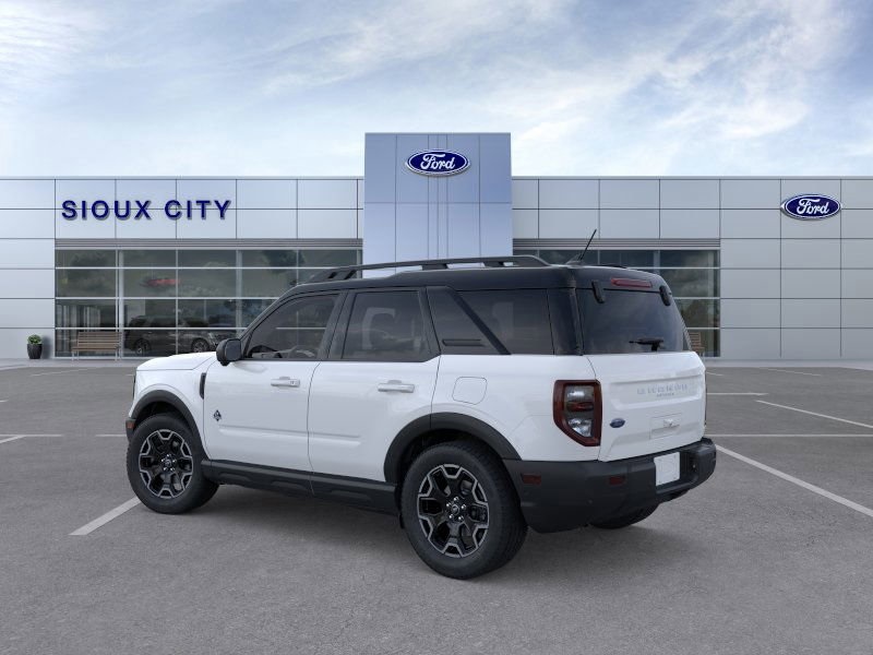 2025 Ford Bronco Sport Outer Banks photo 3