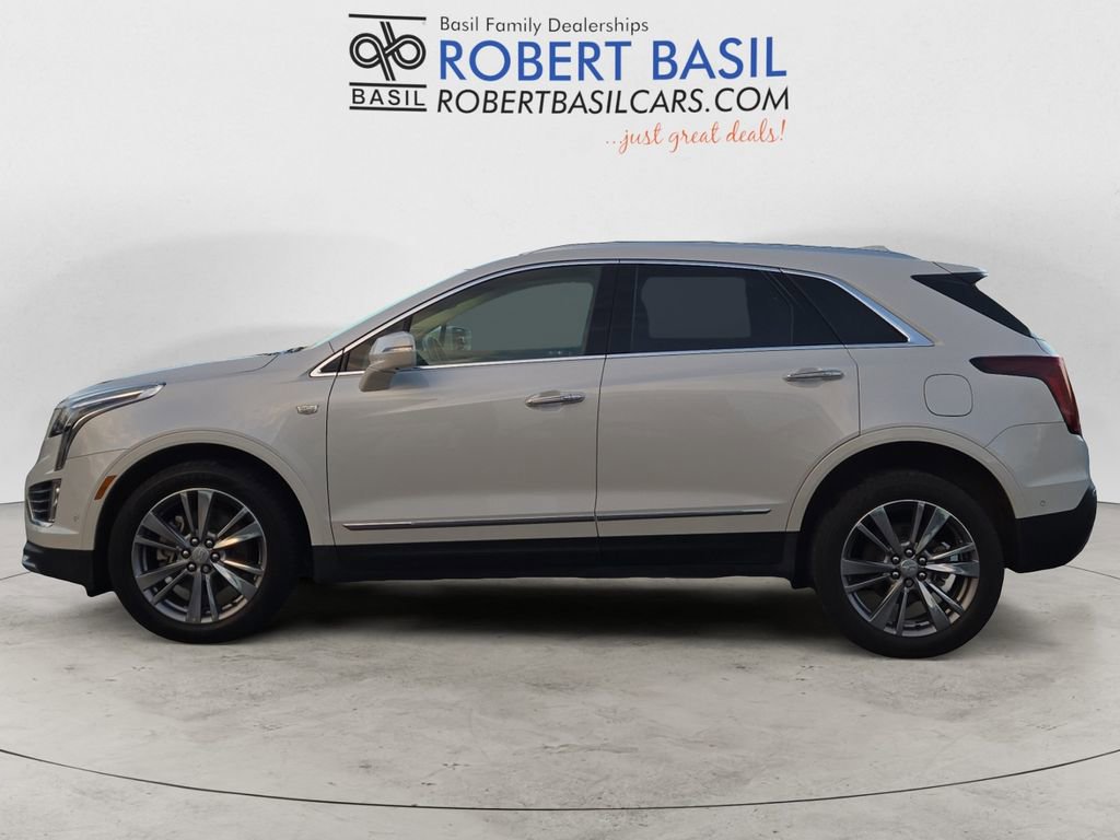 2020 Cadillac XT5 Premium Luxury photo 2