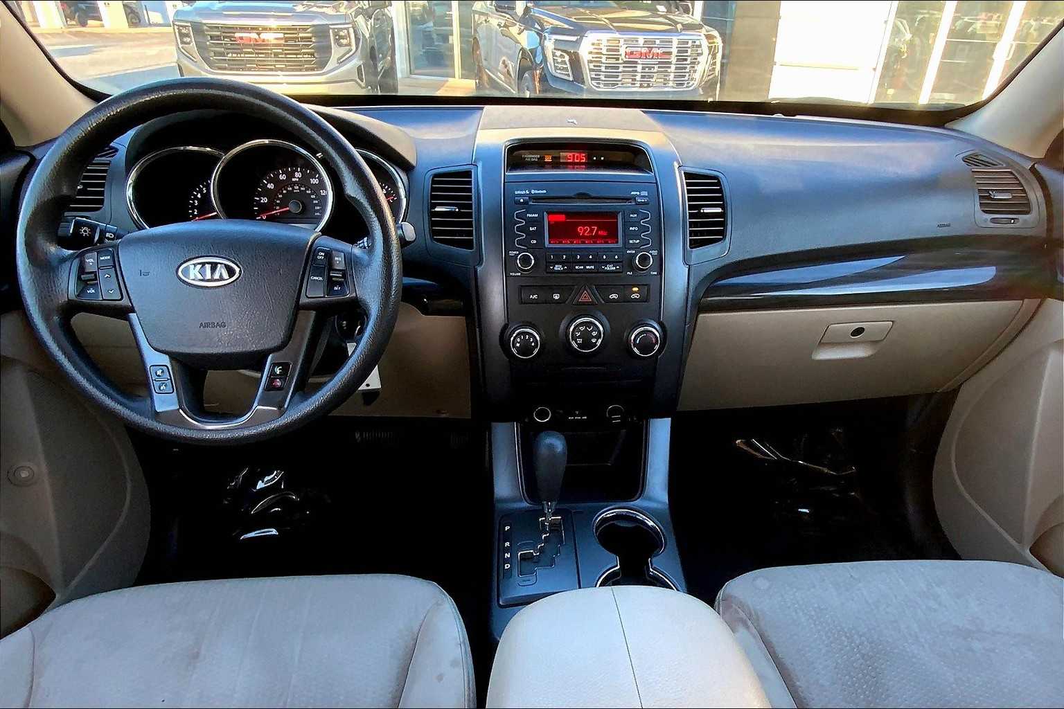 2013 Kia Sorento LX photo 14
