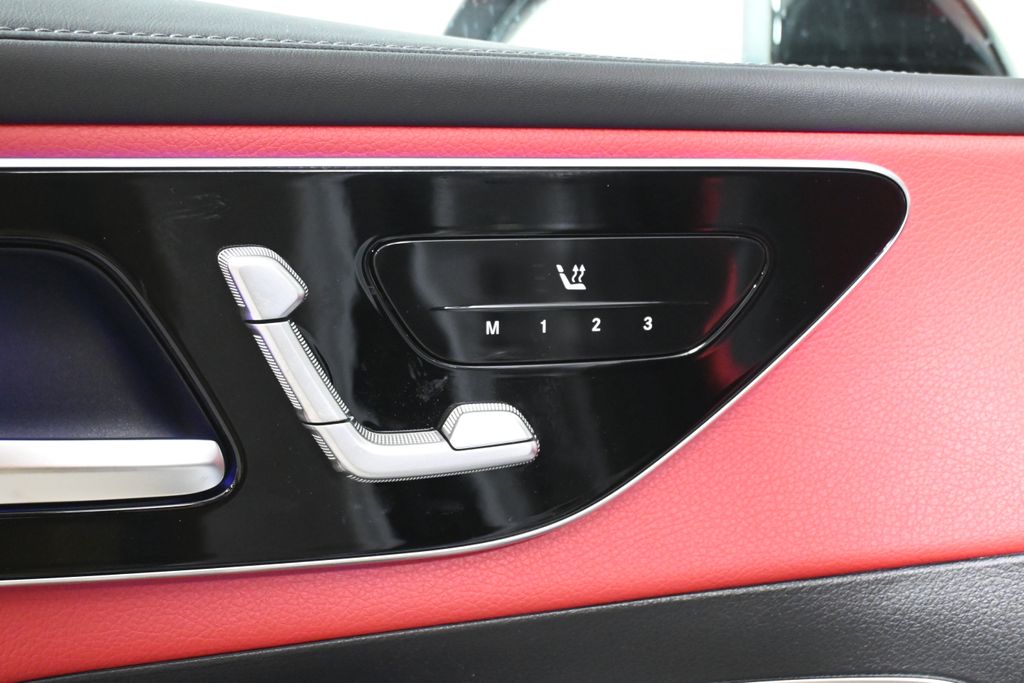 2025 Mercedes Benz GLC 350e 4MATIC photo 21