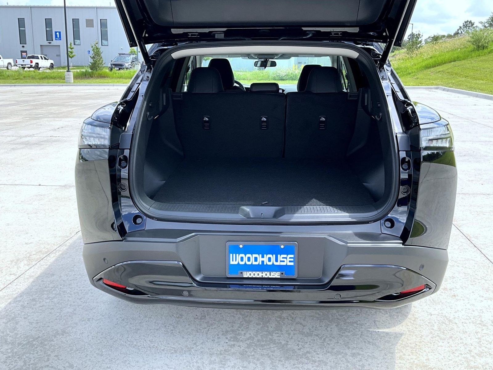 2025 Nissan Murano SV photo 9