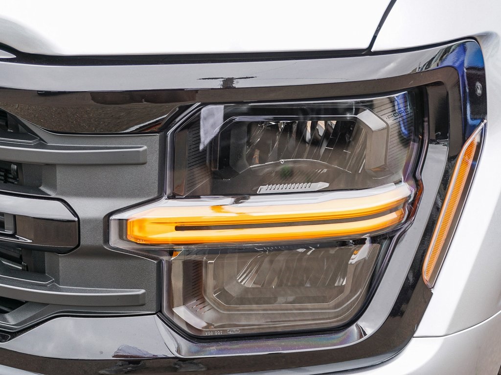 2025 Ford F-150 XLT photo 5