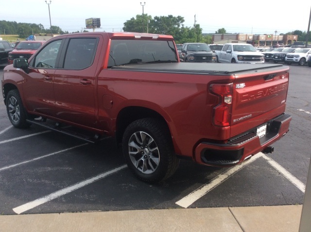 2021 Chevrolet Silverado 1500 RST photo 2