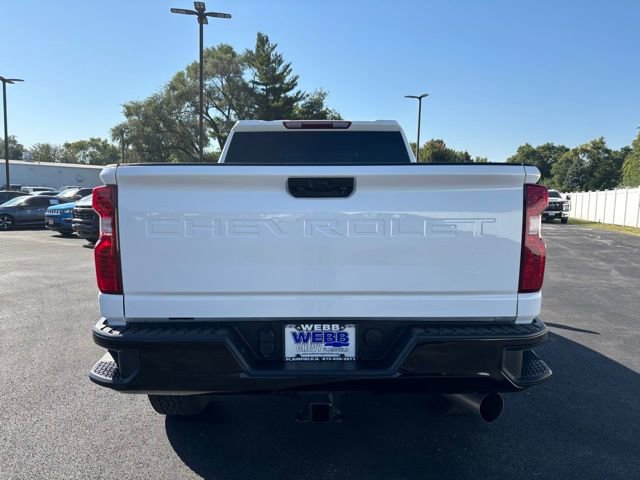 2023 Chevrolet Silverado 2500HD Custom photo 4