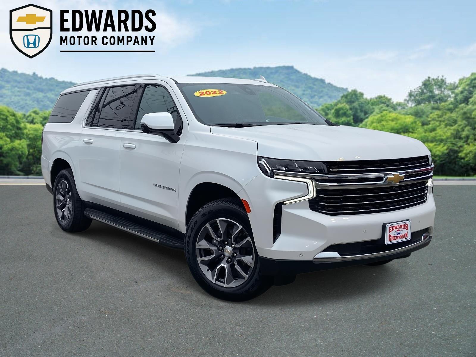 2022 Chevrolet Suburban LT's photo