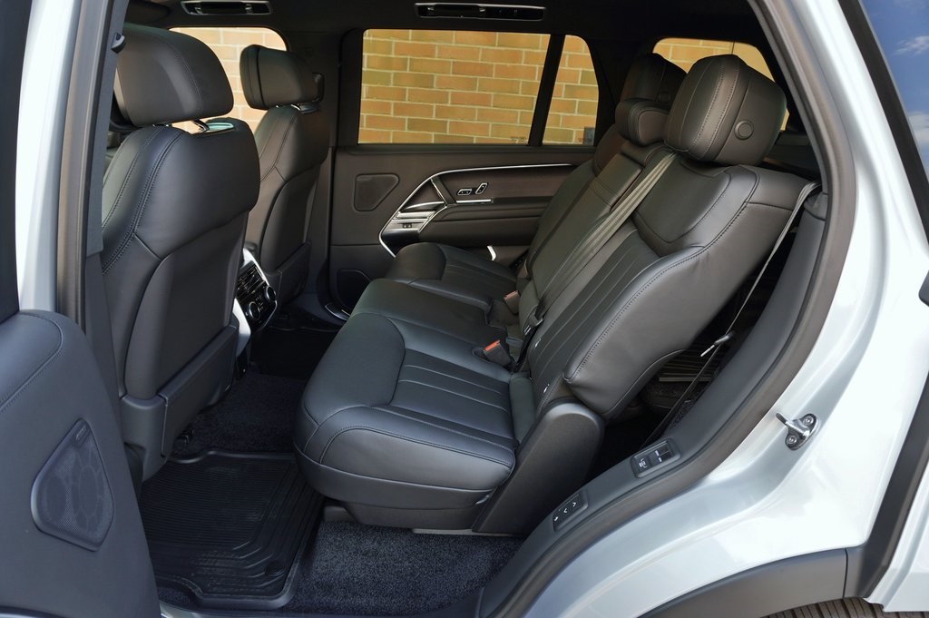 2025 LAND ROVER RANGE ROVER - Image 37