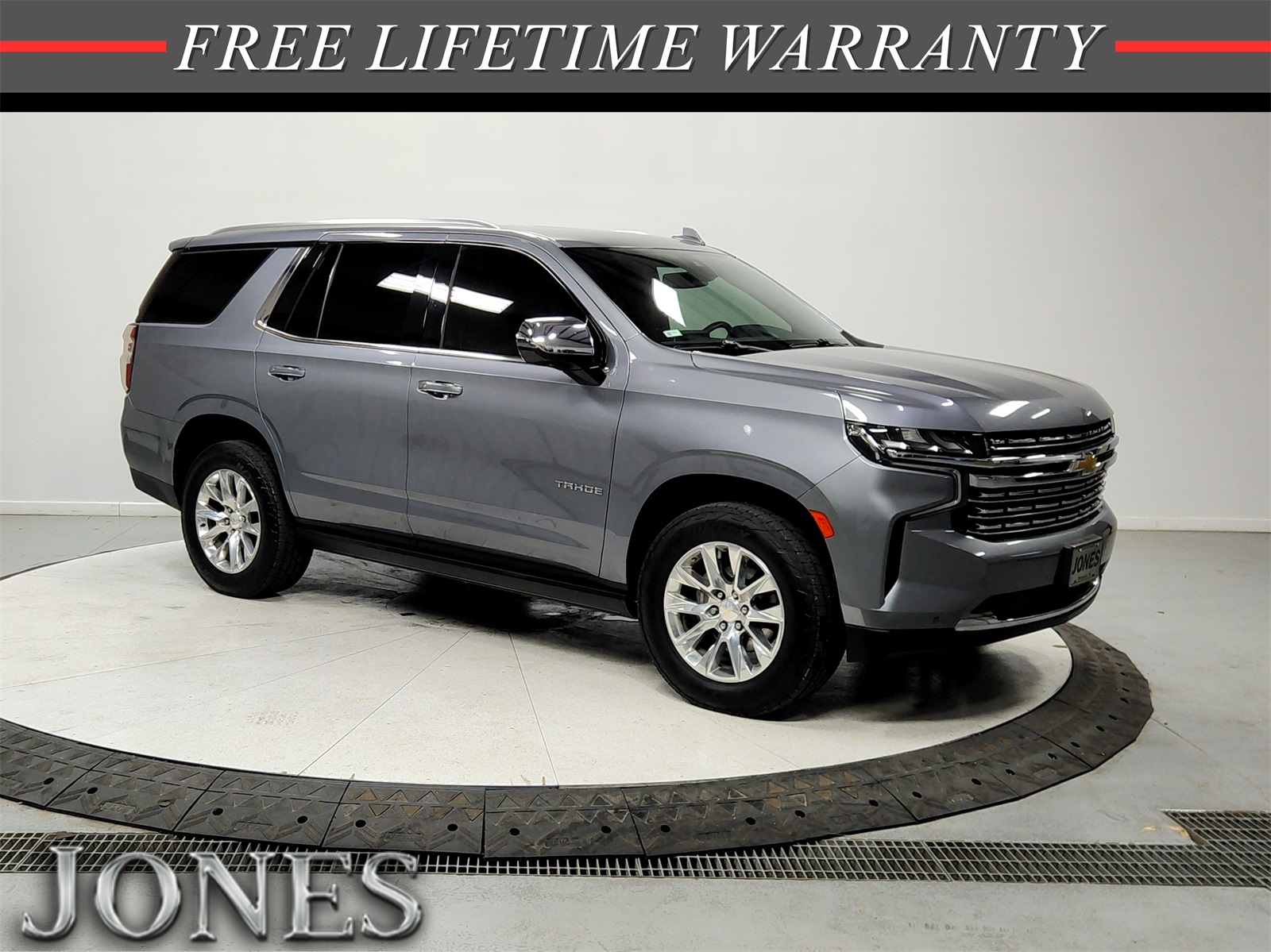 2022 Chevrolet Tahoe Premier's photo