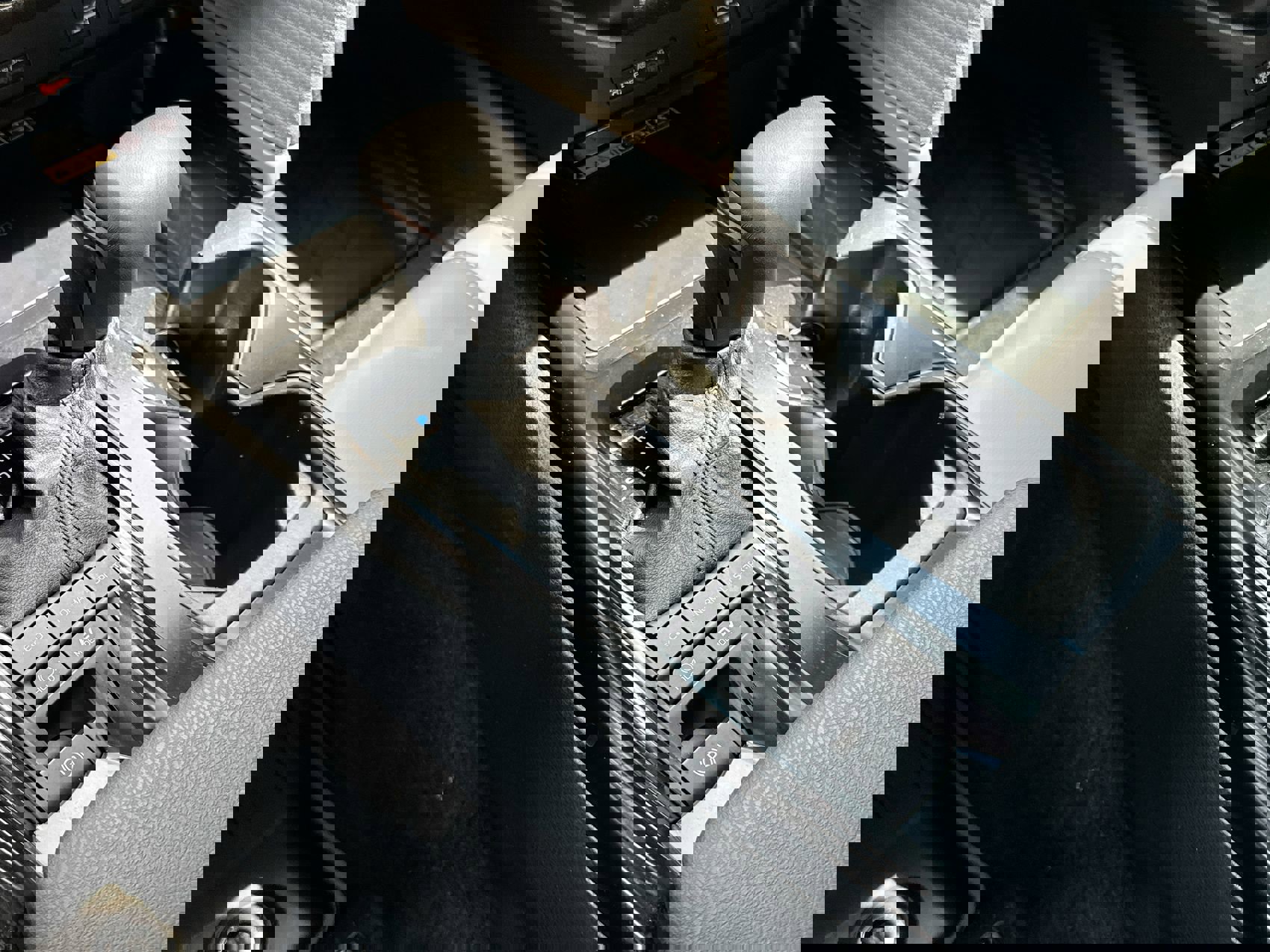 2025 Toyota Camry SE photo 18